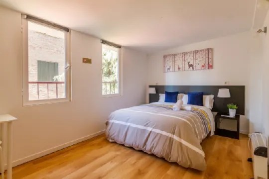 Ayz Javier Cabrini - Auto Check-in Property