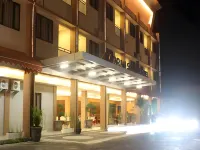 Mataram Square Hotel Hotels near SeasToShop
