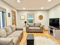 Cayuga lake cottage with private lake access