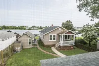 Relaxed 3Br Riverfront Home, Ideal for Travel Nurses & Long Stays