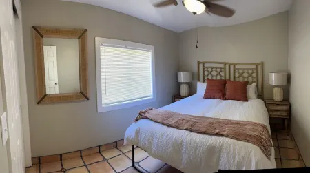 All Inclusive Amenities &Tax.Kayak,Sup,Pedal Boat,PingPong, Pickleball,Movie Nt