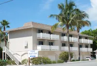 Heated Pool and Three Lanais - Charming Coastal Haven