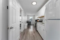 Comfort and Convenience Near Downtown Attractions - Cozy Central Retreat