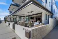 Cozy Patio with Heater and BBQ - Stylish Coastal Escape