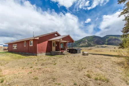 Private Hot Tub and Fishing Access - Charming Cabin Retreat