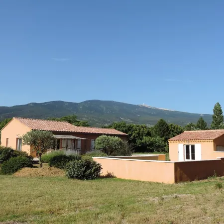 Bedoin new villa (100m town center) Mont Ventoux, private pool