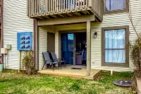 Golf course-adjacent condo with pools, hot tub & tennis Hotels in Oliver Township