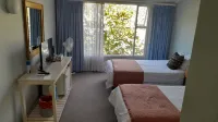 Brightwater Lodge