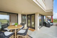 Oceanfront Luxury Retreat with Swimming Pools and Tennis Courts - Charming Coastal Escape