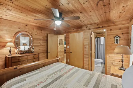 Hot Tub and Outdoor Fire Pit - Charming Mountain Hideaway