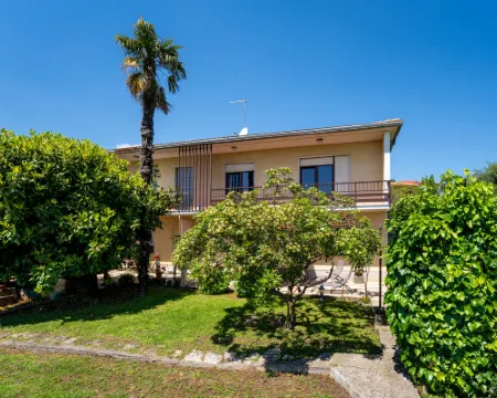 Marija Hotels in Opric