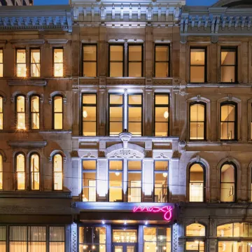 Moxy Cincinnati Downtown