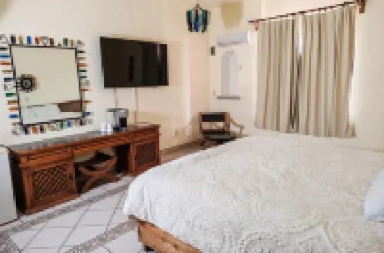 The Halfway Inn Hotels in 