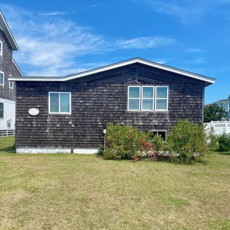 The Nags Head Cottage-Recently renovated in 2025! Walking distance to the beach!