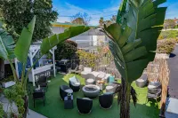 Breezy Beach Escape with Ocean Views and Communal Lounge - Stylish Retreat Hotels near Cayucos State Beach
