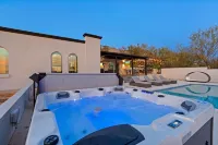 Mountain & City Views/Foothills /Heated Pool • Spa • Putt Putt • Sleeps 24