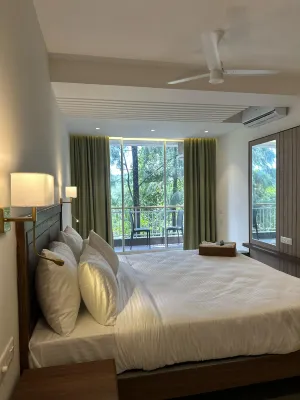 Cloud Green Resort & Spa