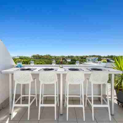 Drift Apartments - Tweed Coast Holidays ® Dining/Meeting Rooms