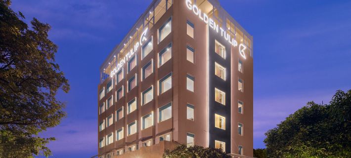 Golden Tulip Gurgaon (Sector 29) Hotele w: Gurgaon