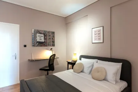 Phaedrus Living: Luxury Studio Nea Smirni