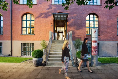 Gästeresidenz PelikanViertel Отели рядом с достопримечательностью «Ганноверская Высшая школа музыки и театра»