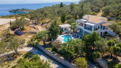 Siorra Elena Hotels near The Cistern of Gaios