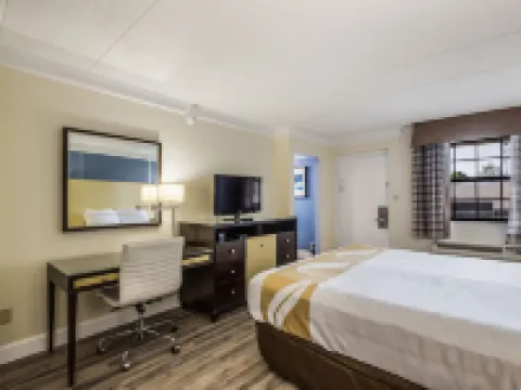 Quality Inn Hotels in Hampton