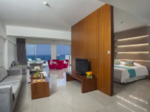 King Evelthon Beach Hotel & Resort Hotels in Chloraka