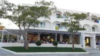 Cosmopolitan Hotel