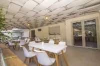 Akrotiri Hotel di Apollonii