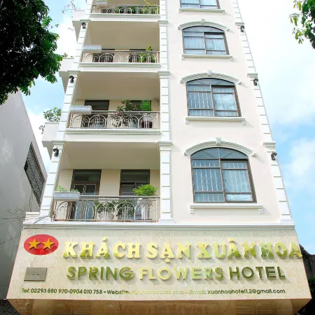 Xuan Hoa Hotel Отели рядом с достопримечательностью «Гора Нон Нуок»