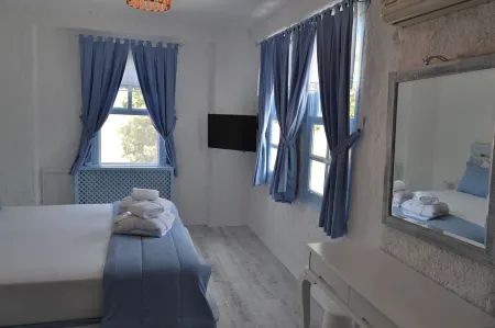 Thea Butik Hotel & Restaurant Отели в г. Сеферихисар