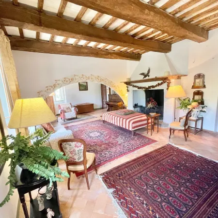 Umbrian Paradise Contains 5 Bedrooms with Private Pool and Stunning Views