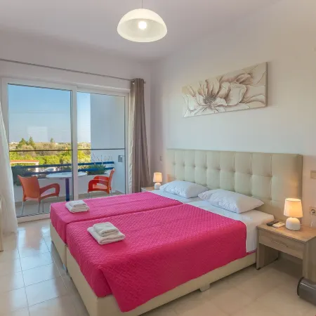Villa Maroula