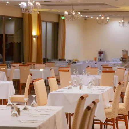 Nefeli Hotel