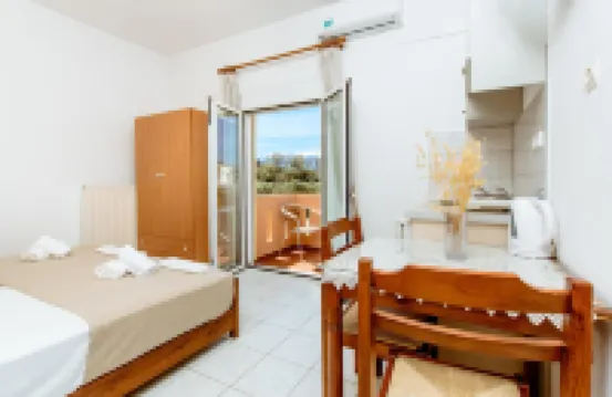 Koulouris Apartments & Studios