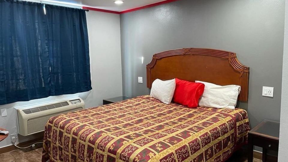 Broadway Inn Motel
