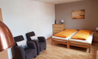 Apartments Und Bistro Zum Glasmacher