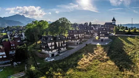 Pardałówka, Sun & Snow Отели рядом с достопримечательностью «Велька Крокев»