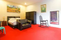 Villa Robert Hotels in Malalayang
