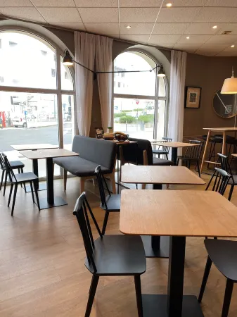 Hôtel et Apparts Marin