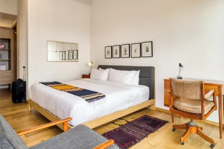 Forma by Mr W Отели рядом с достопримечательностью «Площадь Конституции»