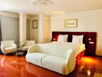 Chasse Residency Hotel Hotels near AMOLF