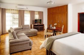 Platinum Lodge