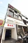 Hotel Ghoonghat - 2-Star