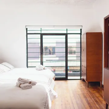 Casa 11-24 by Casa Bolivar