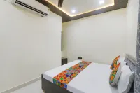 Fabexpress Awadh Inn فنادق في Manjha Kala