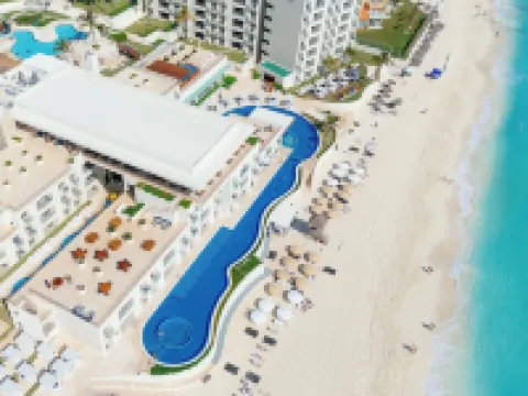 Emporio Cancun Optional All Inclusive โรงแรม Emporio Cancun ทางเลือกให้บริการครบวงจร โรงแรมในกังกุน