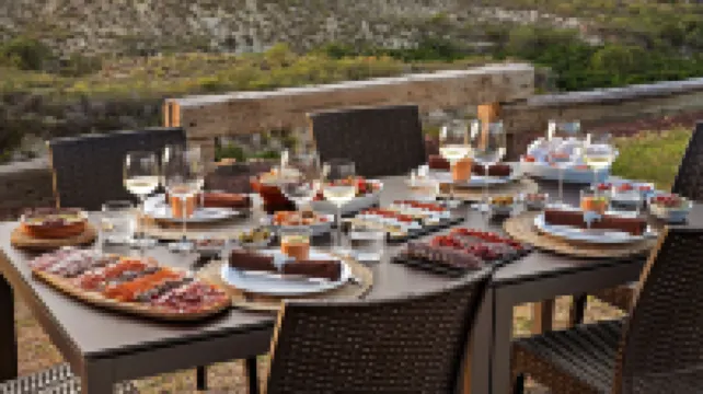 บูทีคไฮด์อะเวย์ คอร์ทิโฆ เอล ซาร์เมียนโต