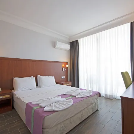 Sun Bay Park Hotel